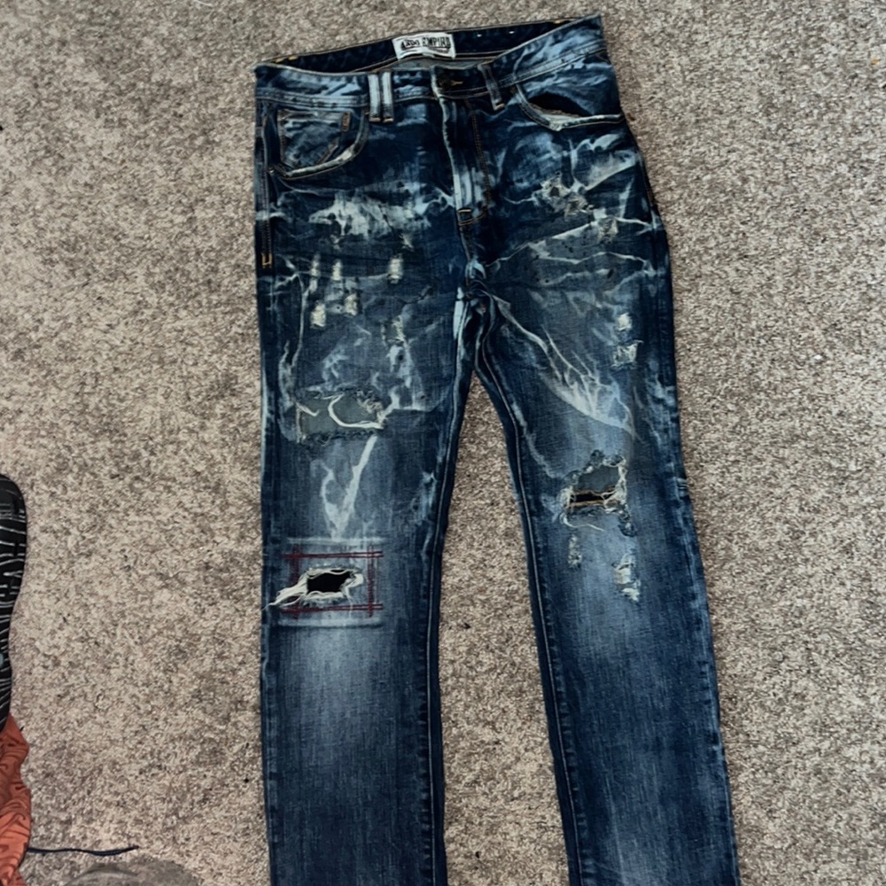 Distressed Slim Fit Jeans